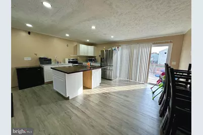 329 10th, Brooklyn, MD 21225 - Photo 11