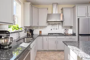 122 Waterline Ct, Annapolis, MD 21401 - Photo 11