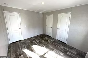 490 N Patuxent Rd, Odenton, MD 21113 - Photo 17