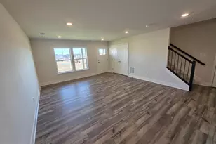 1354 Crested Wood Dr Dr, Laurel, MD 20724 - Photo 3