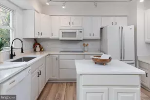7963 Oak Rd, Pasadena, MD 21122 - Photo 11