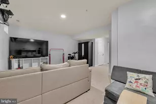 163 Langdon Farm Cir, Odenton, MD 21113 - Photo 17