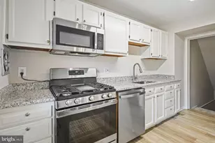 8209 Stewarton Ct, Severn, MD 21144 - Photo 11