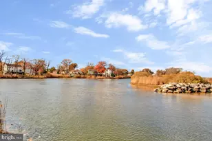 267 Lake Riviera Rd, Pasadena, MD 21122 - Photo 33