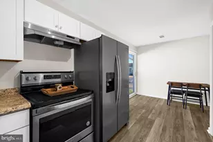 2 Woods Ave, Glen Burnie, MD 21061 - Photo 13