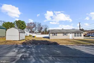 2 Woods Ave, Glen Burnie, MD 21061 - Photo 5