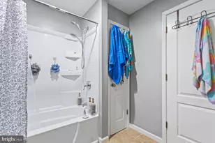 6949 Heritage Crossing, Glen Burnie, MD 21060 - Photo 41