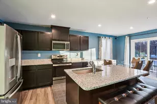 211 Green Ridge Ln, Glen Burnie, MD 21060 - Photo 7