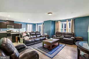 211 Green Ridge Ln, Glen Burnie, MD 21060 - Photo 3