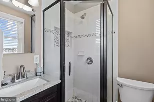 7580 Beach Dr, Pasadena, MD 21122 - Photo 17