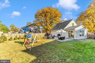 817 Barrett Ave, Arnold, MD 21012 - Photo 3