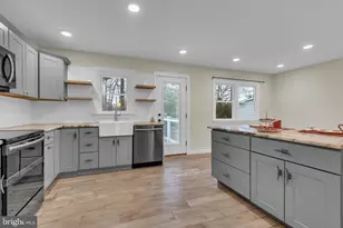 151 Long Point Ct, Pasadena, MD 21122 - Photo 19