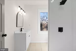 4 4th Ave, Baltimore, MD 21225 - Photo 31