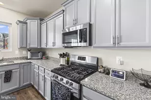 8341 Daydream Cres, Pasadena, MD 21122 - Photo 13