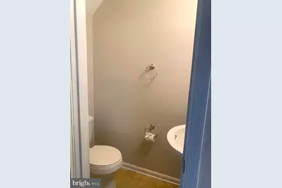 6425 Continental Drive, Glen Burnie, MD 21061 - Photo 9