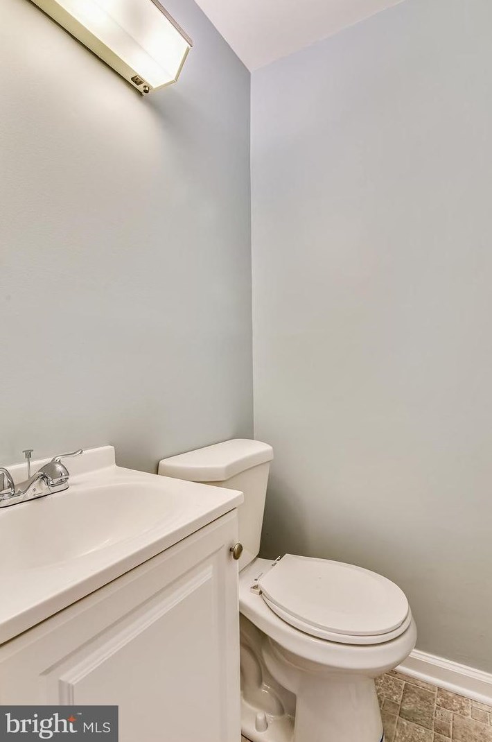 1606 Angus Ct, Crofton MD 21114-2002 exterior