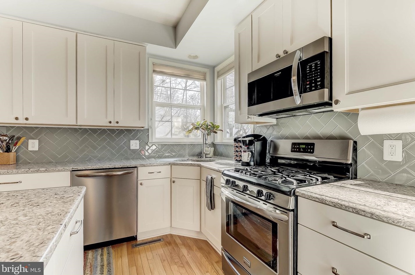 2900 Middle Brg Ct, Crofton MD 21114-2498 exterior