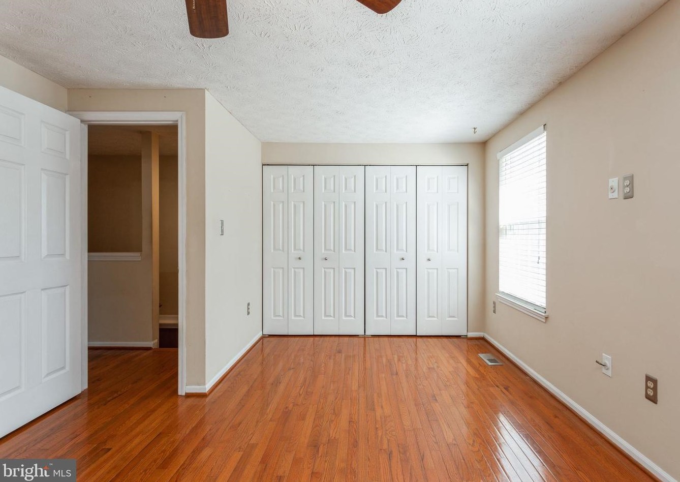 2537 Log Ml Ct, Crofton MD 21114-1859 exterior