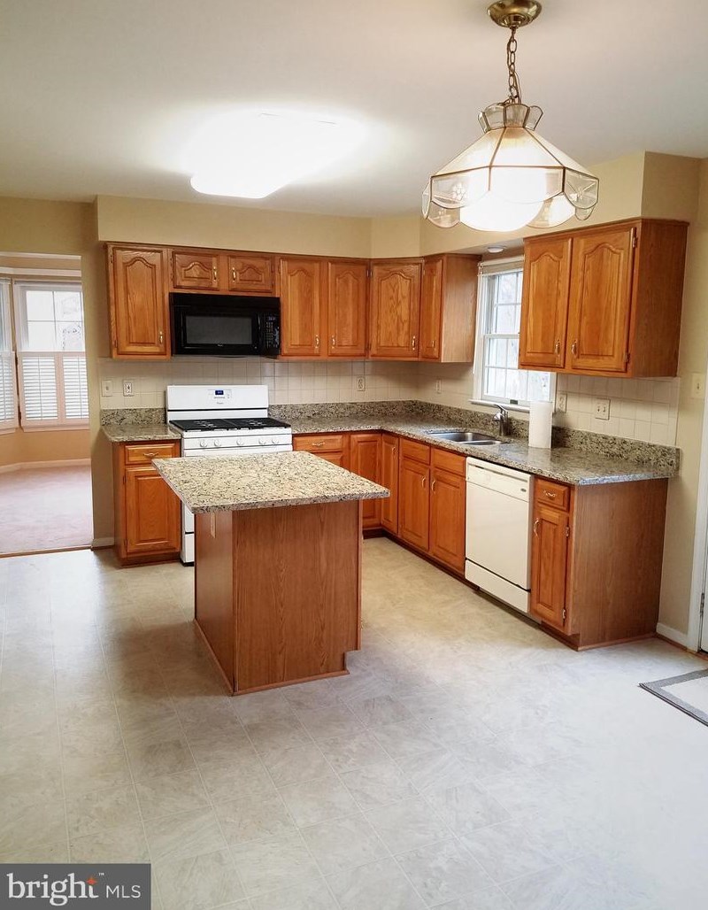 1502 Verdis Ct, Crofton MD exterior