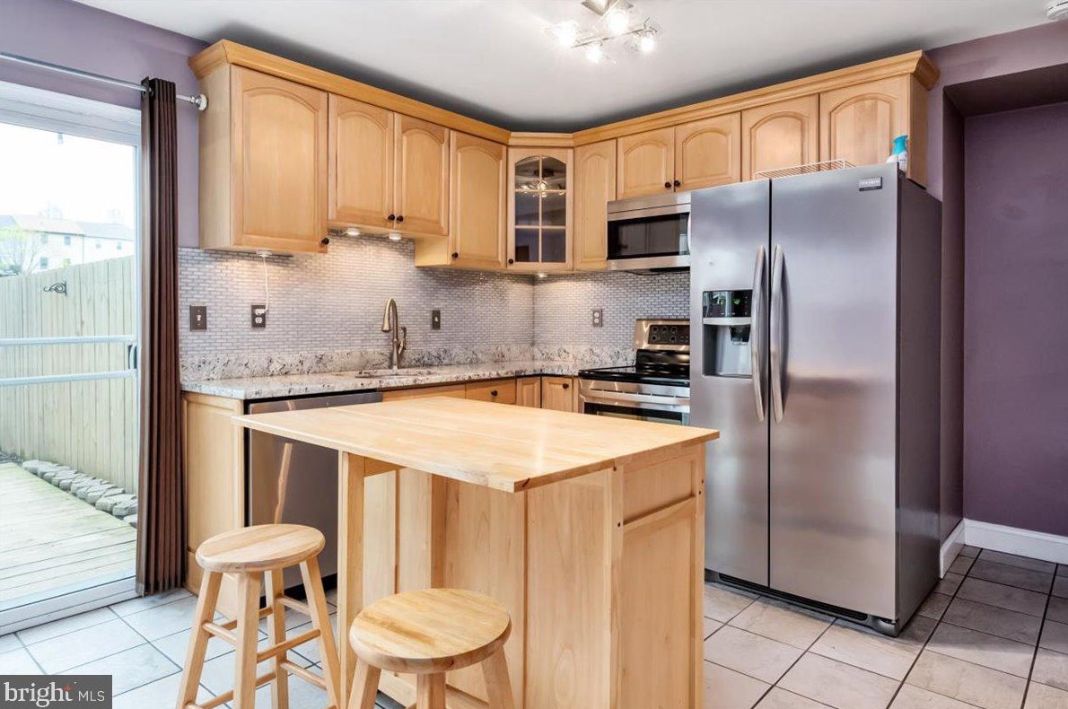 1452 Blockton Ct, Crofton MD 21114-1101 exterior