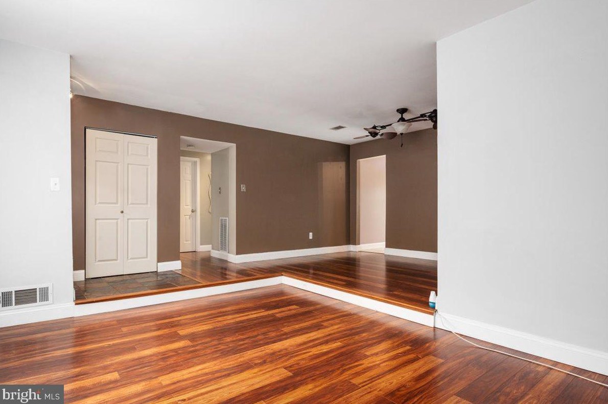 1452 Blockton Ct, Crofton MD 21114-1101 exterior