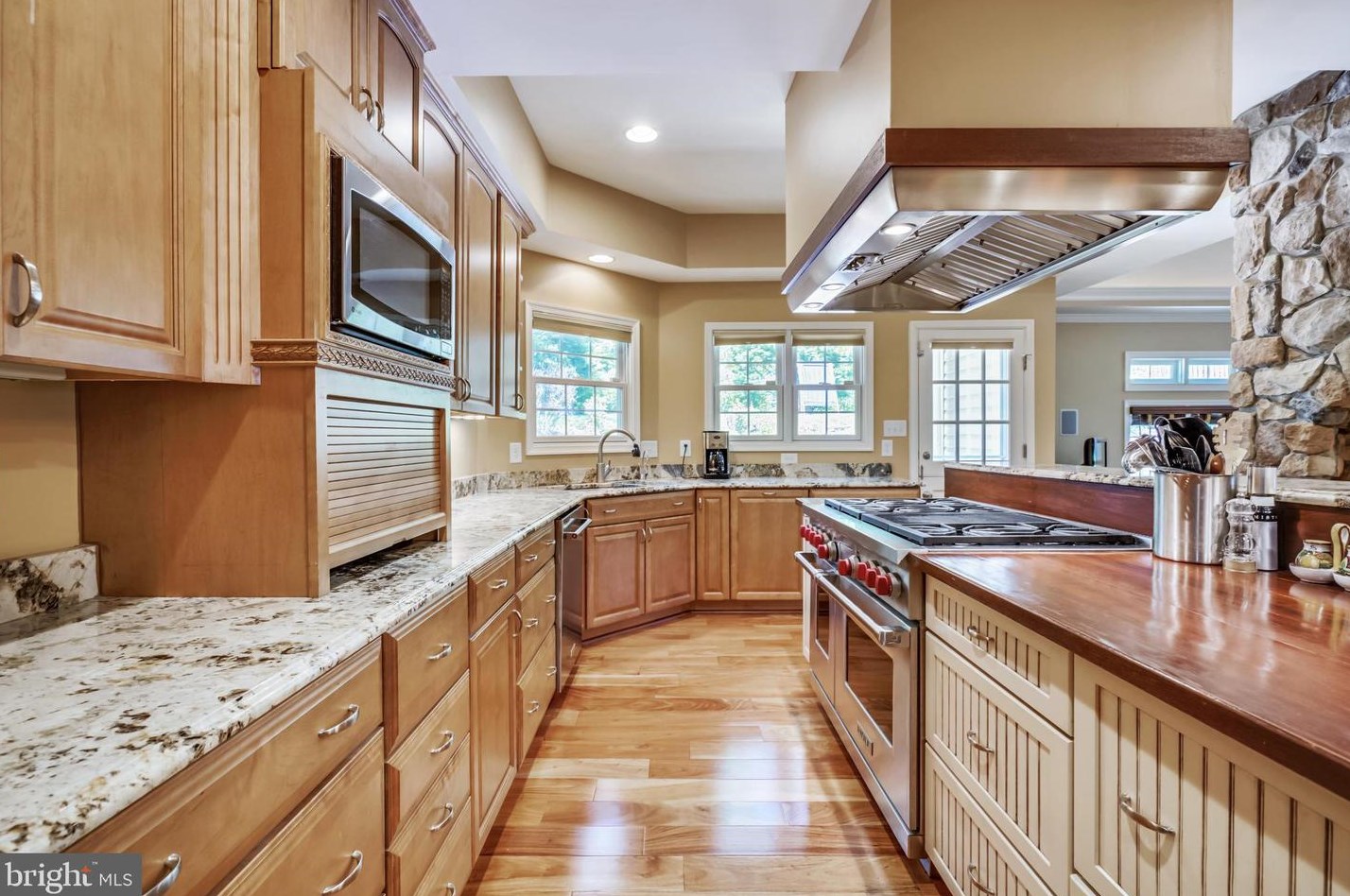 1523 Hornbeam Dr, Crofton MD 21114-3244 exterior