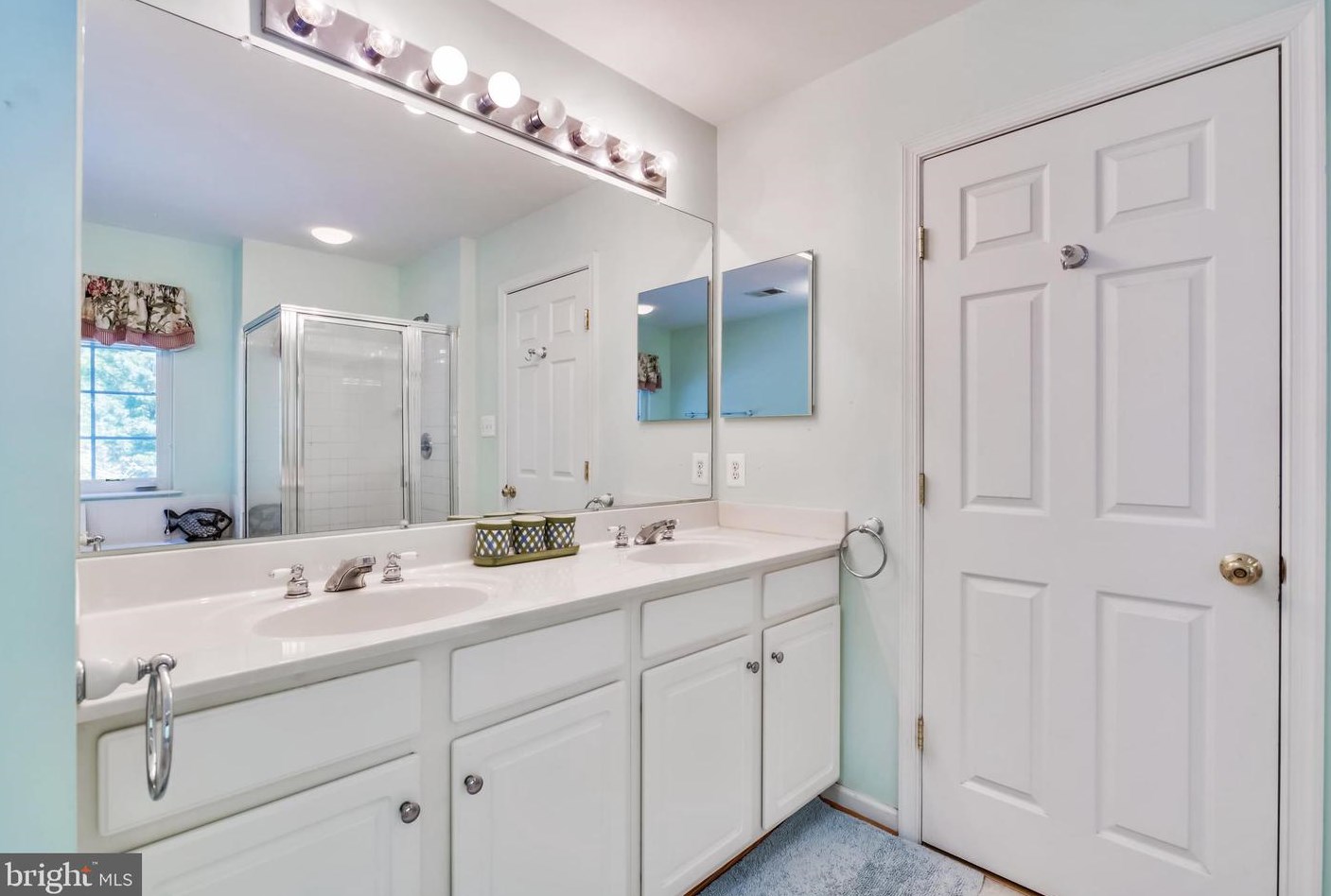 1523 Hornbeam Dr, Crofton MD 21114-3244 exterior