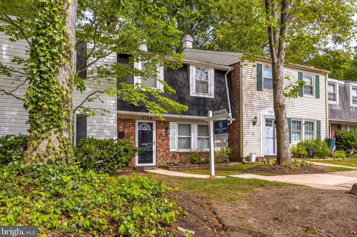 1724 Farmington Ct, Crofton MD  21114-2307 exterior