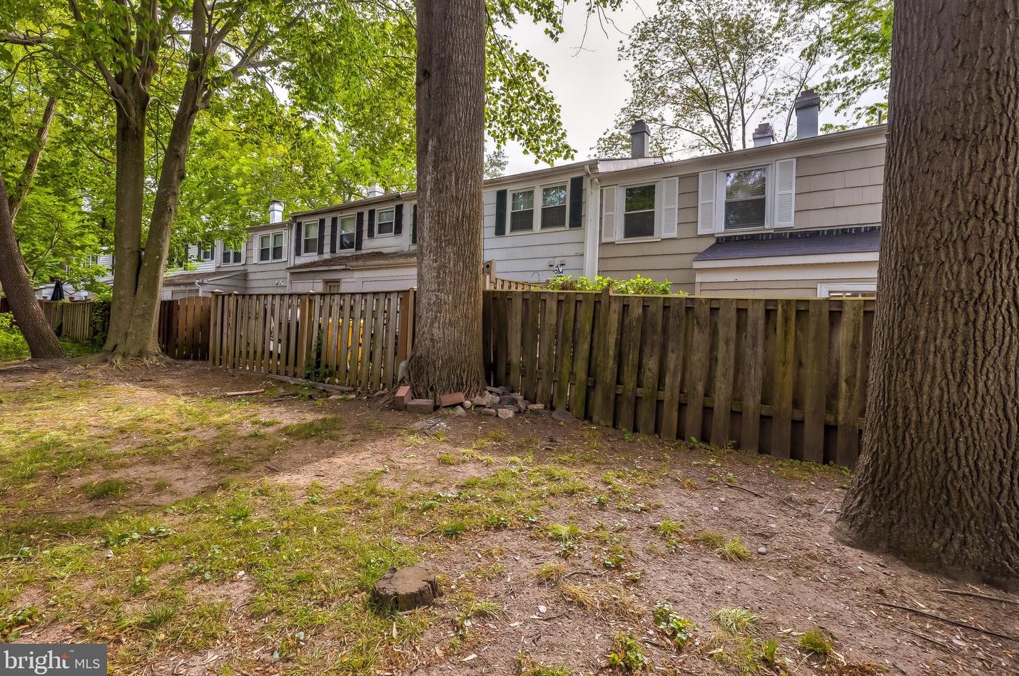 1724 Farmington Ct, Crofton MD  21114-2307 exterior