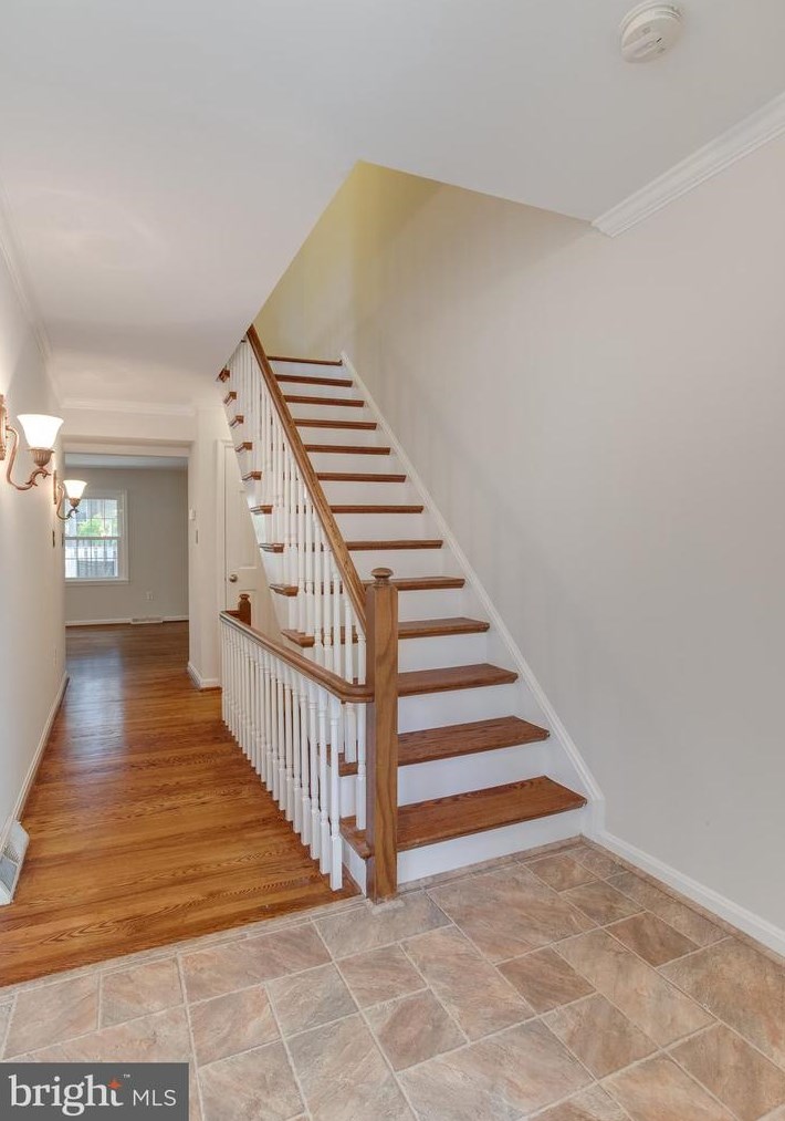 1608 Angus Ct, Crofton MD 21114-2002 exterior