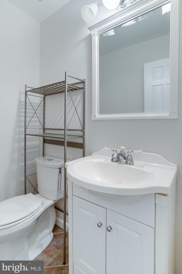 1608 Angus Ct, Crofton MD 21114-2002 exterior