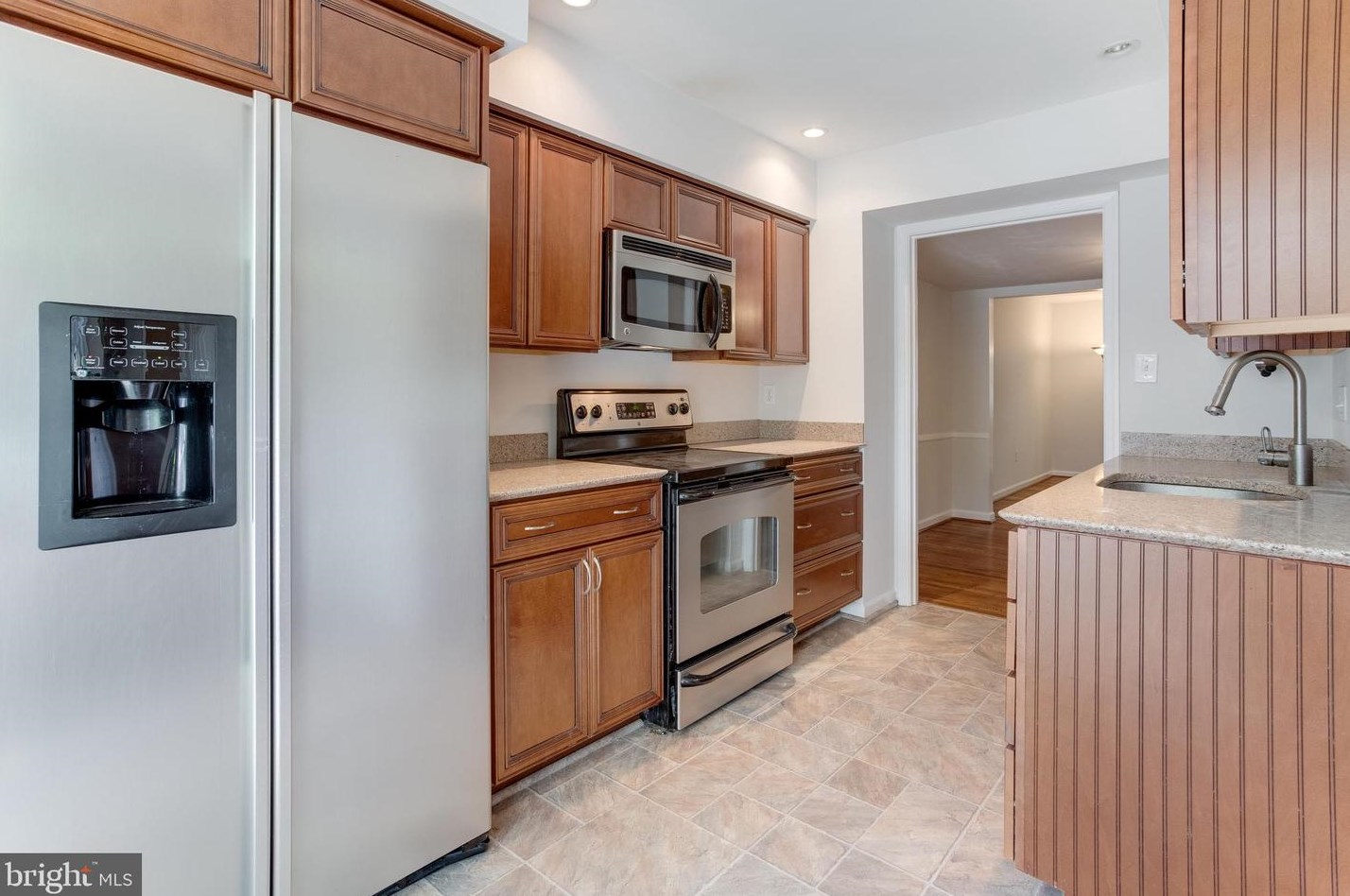 1608 Angus Ct, Crofton MD 21114-2002 exterior