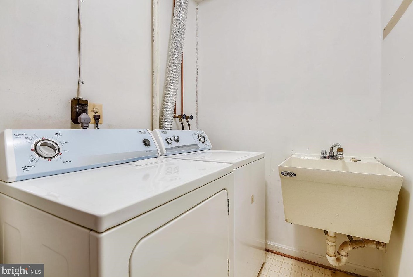 1396 River Mist Ct, Baltimore MD  21226-2139 exterior