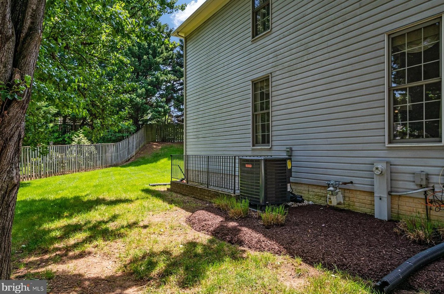 1321 Pleasant Meadow Rd, Crofton MD  21114-2651 exterior