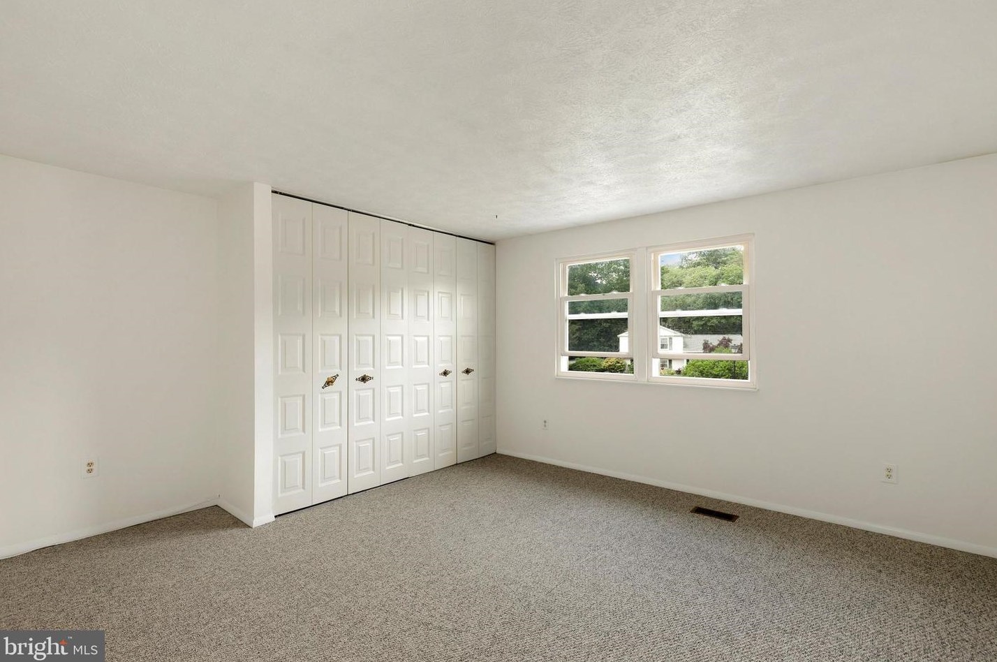 7735 Aragorn Ct, Baltimore MD 21076-1603 exterior