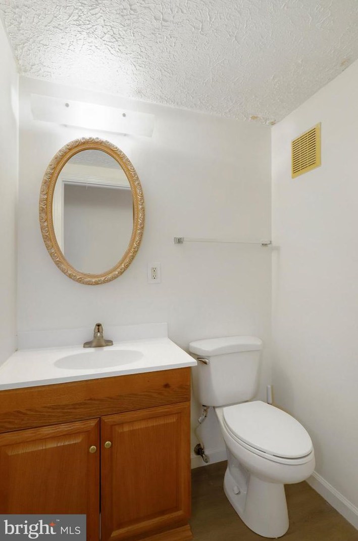 7735 Aragorn Ct, Baltimore MD 21076-1603 exterior