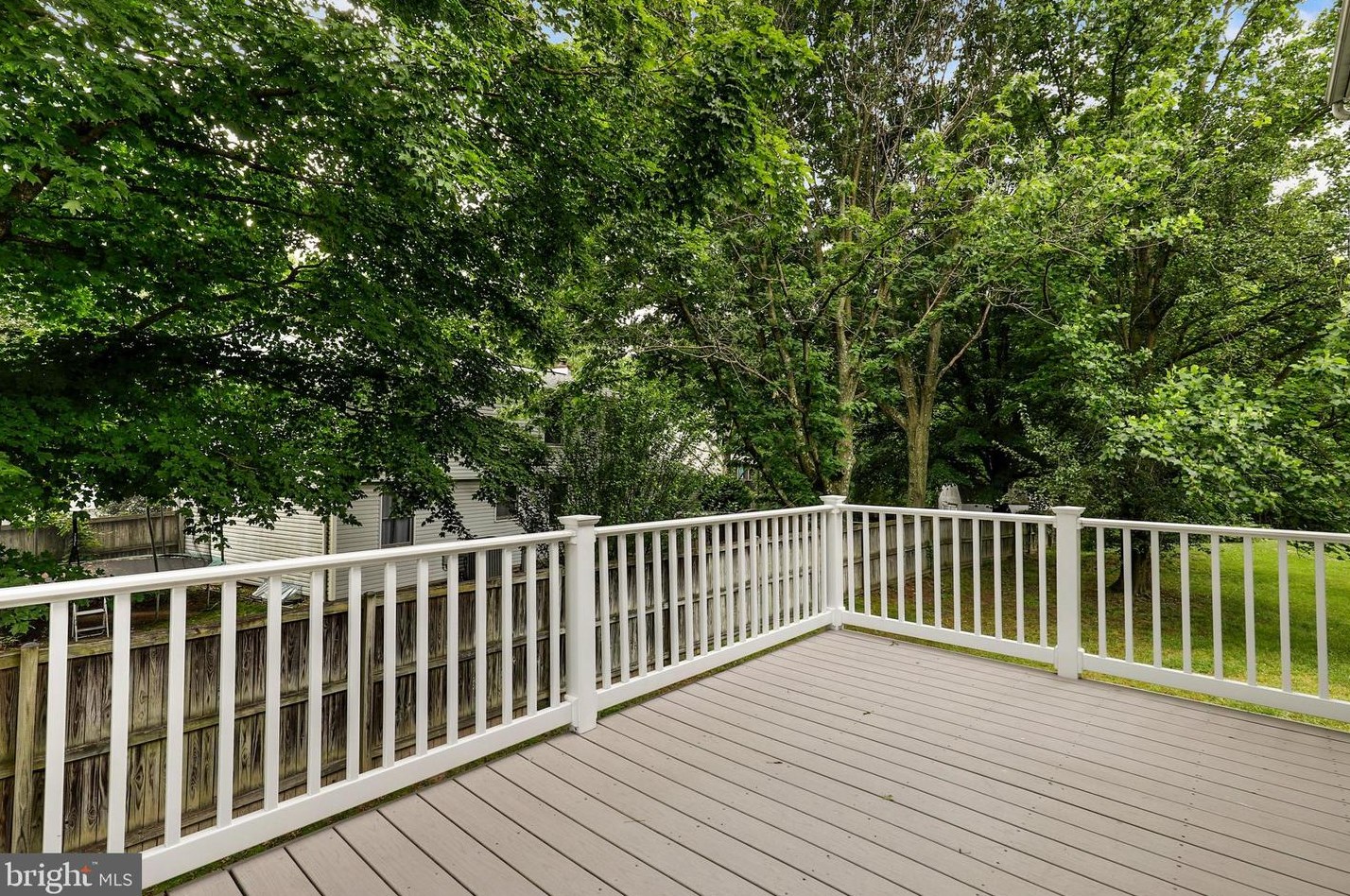 7735 Aragorn Ct, Baltimore MD 21076-1603 exterior