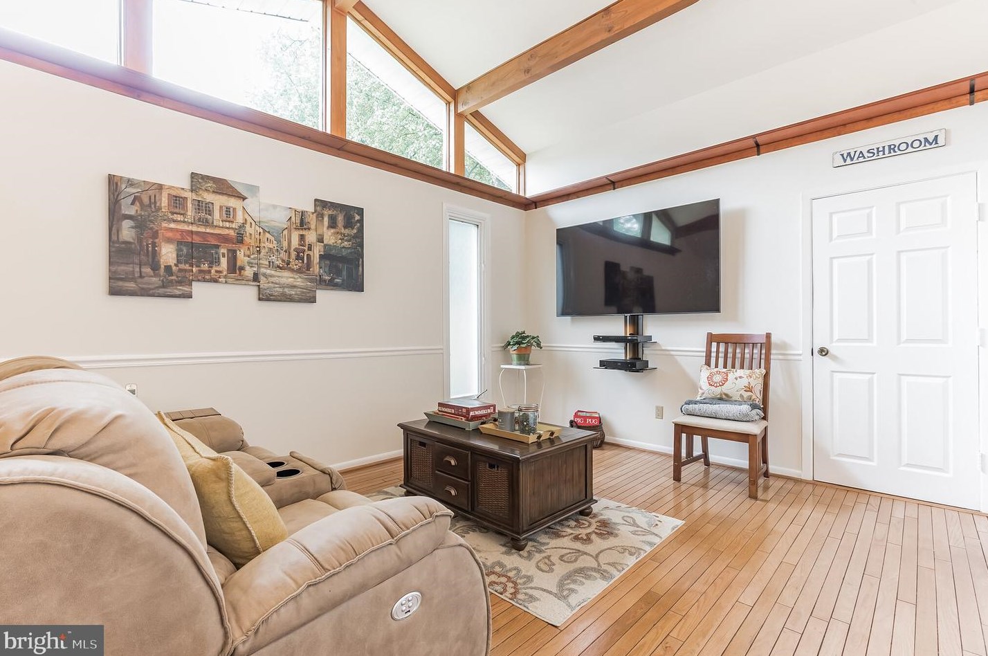 1712 Sturbridge Pl, Crofton MD  21114-2010 exterior