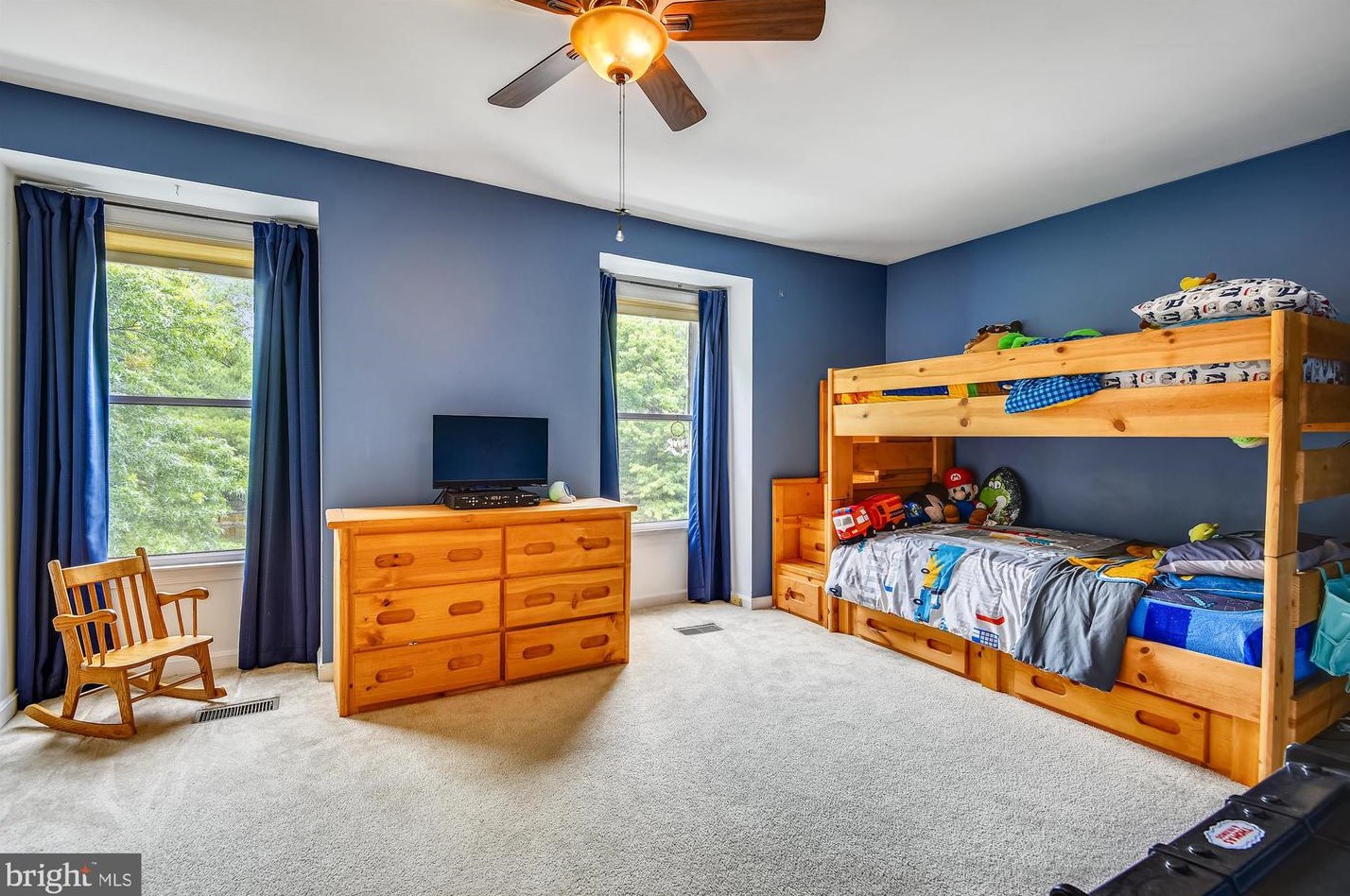 1605 Howard Chapel Ct, Crofton MD 21114-1817 exterior