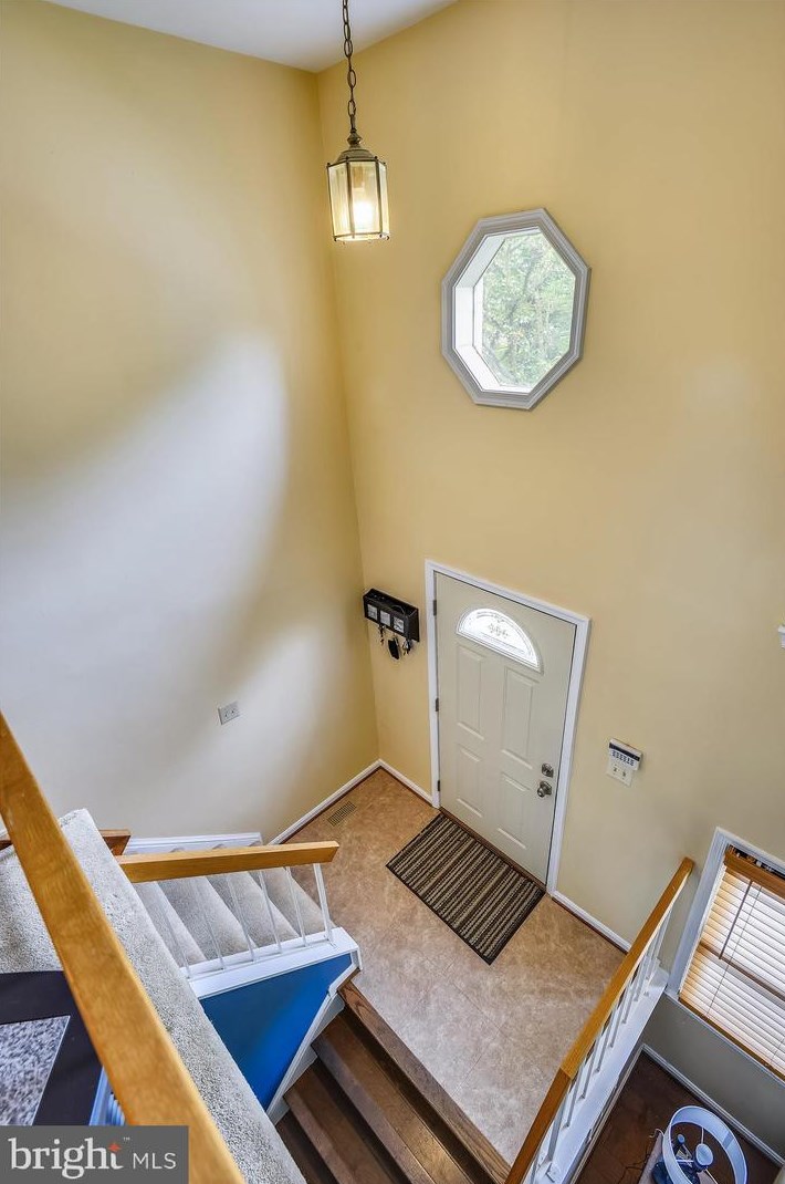 1605 Howard Chapel Ct, Crofton MD 21114-1817 exterior