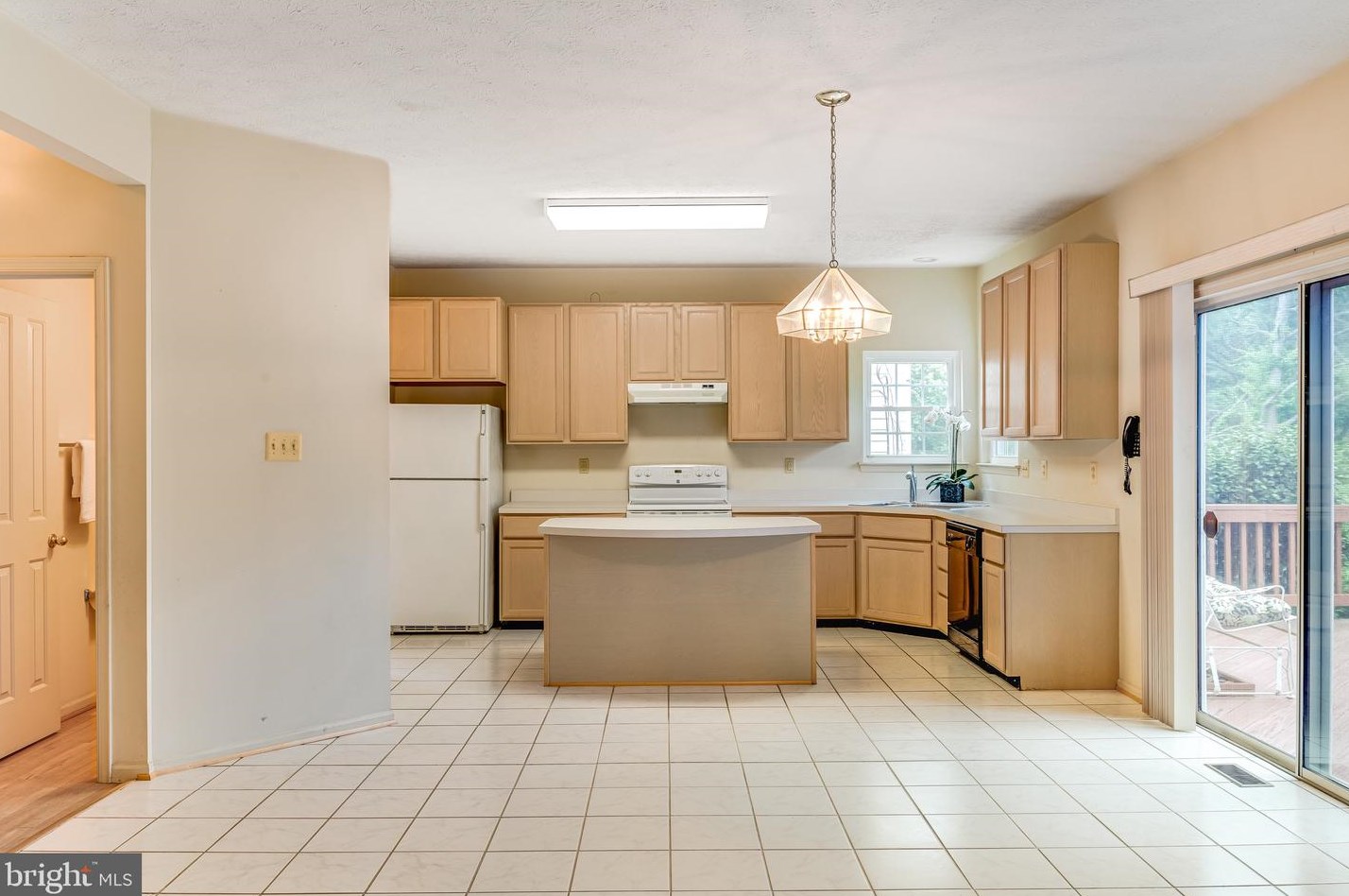 2419 Kemper Rd, Crofton MD  21114-2552 exterior