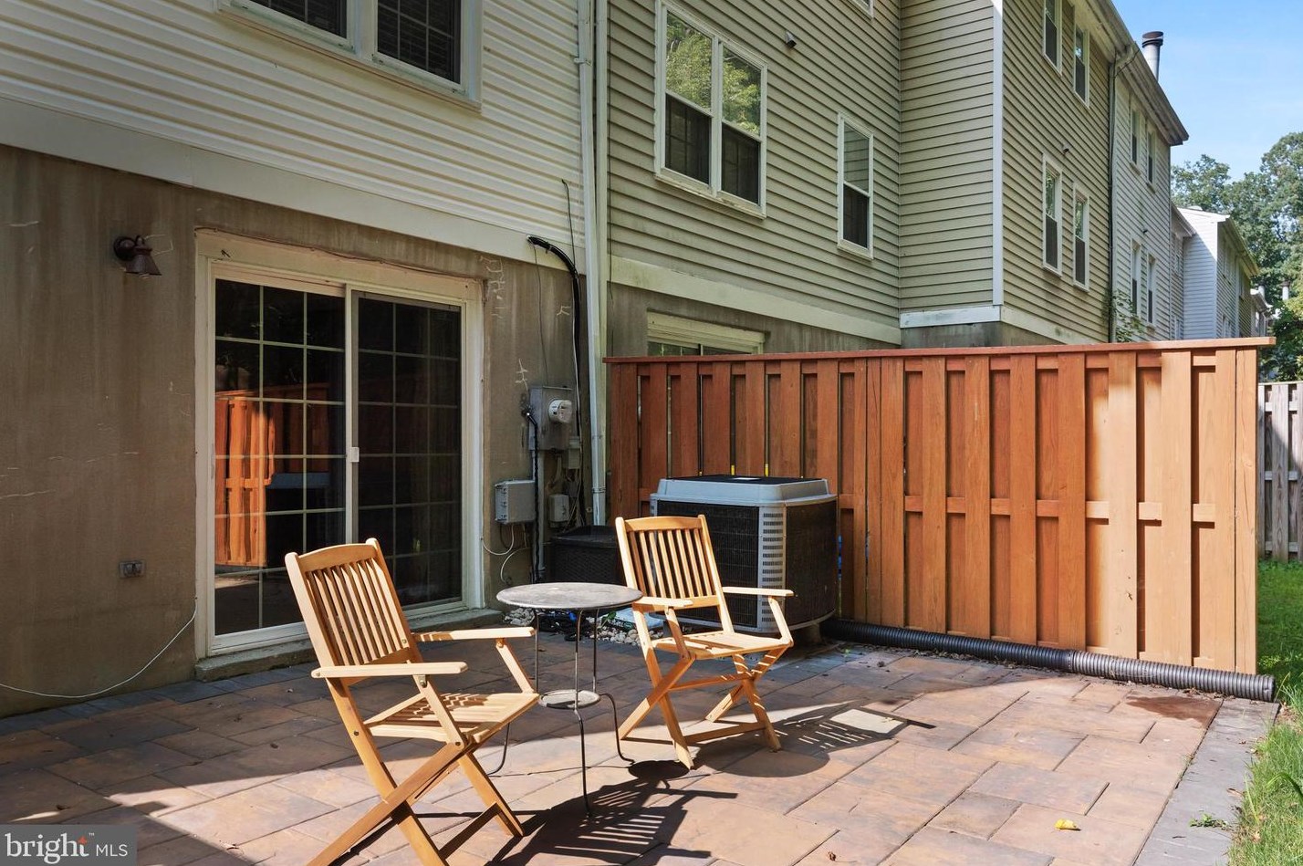 1830 Foxdale Ct, Crofton MD 21114-1944 exterior