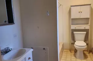 303 Washington St, Cumberland, MD 21502 - Photo 7