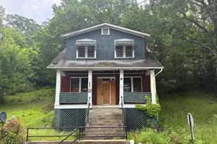 856 Gephart Dr W, Cumberland, MD 21502 - Photo 1