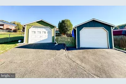 512 Schlund Avenue, Cumberland, MD 21502 - Photo 3