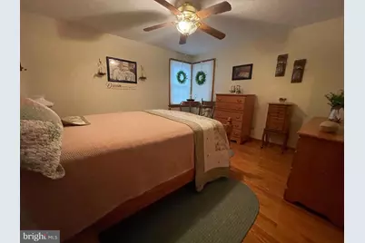 227 S Massachusetts Avenue, Cumberland, MD 21502 - Photo 9