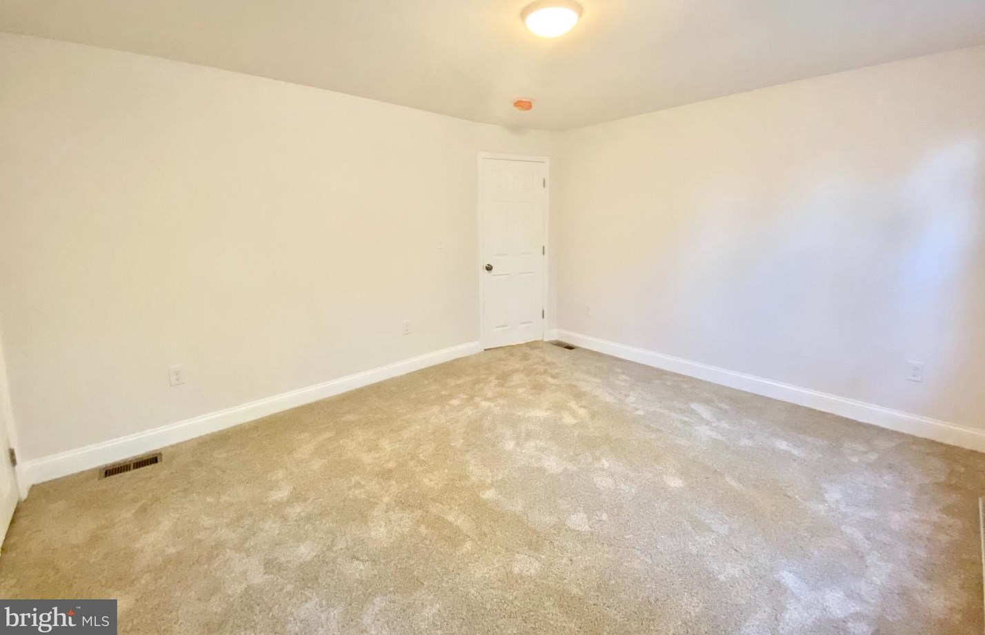 3029 Weaver Ave, Baltimore MD  21214-3402 exterior