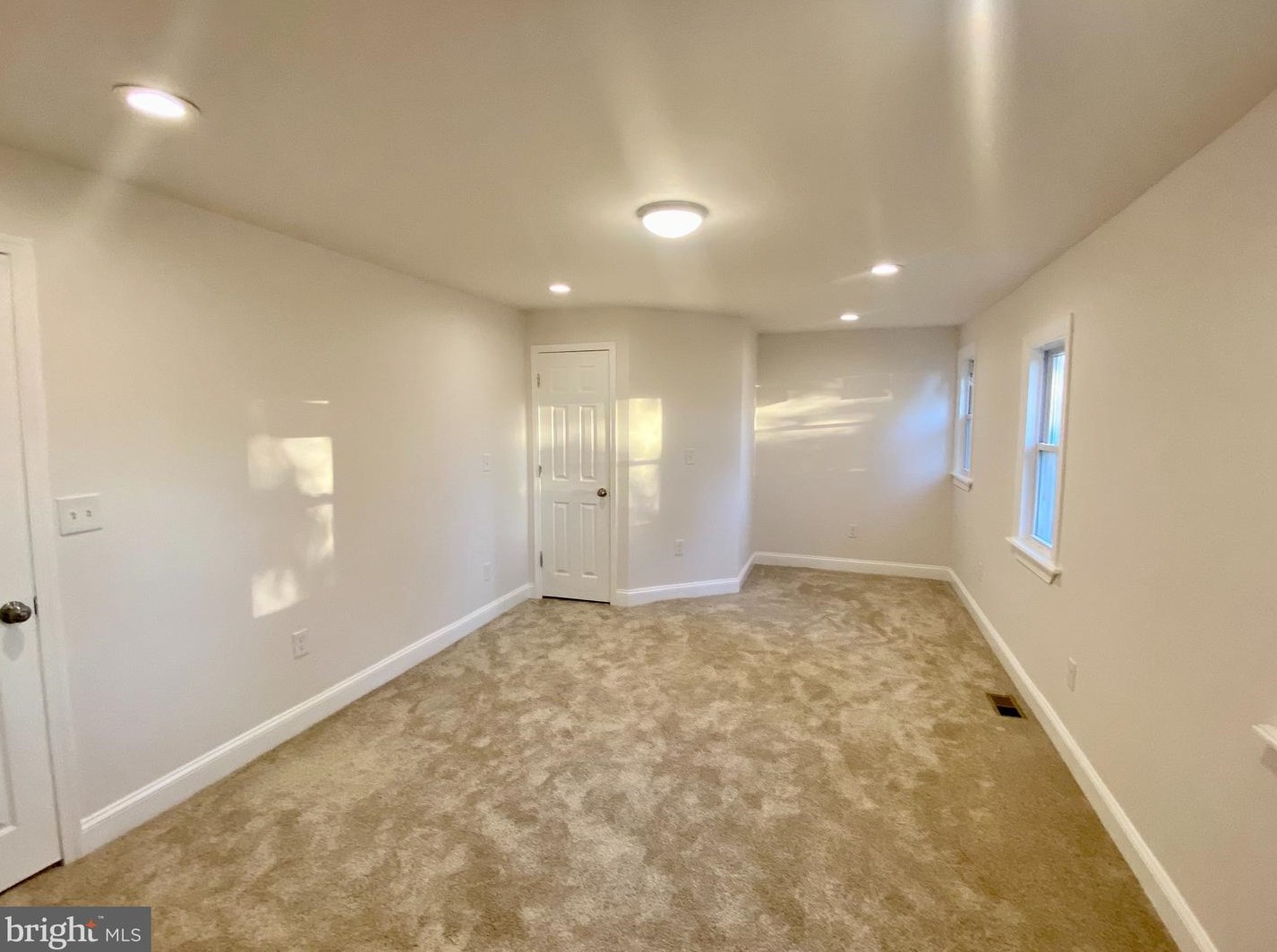 3029 Weaver Ave, Baltimore MD  21214-3402 exterior