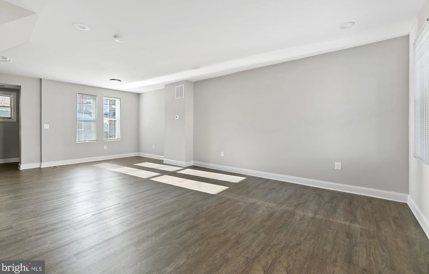33 Abington Ave, Baltimore MD  21229-3703 exterior