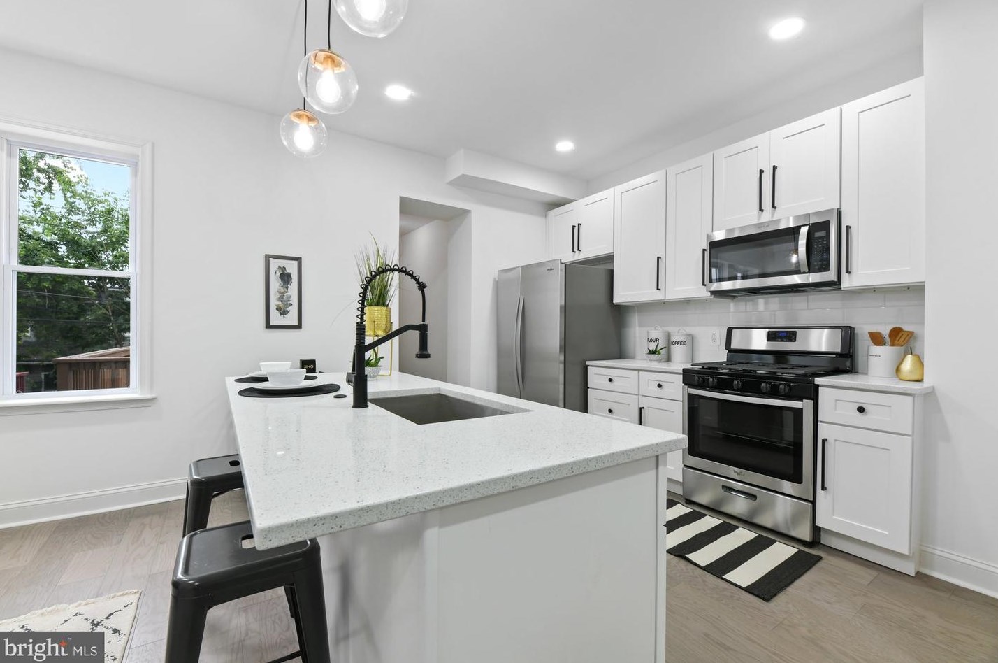 715 Linnard St, Baltimore MD  21229-2037 exterior